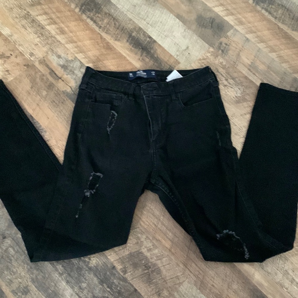black hollister jeans! size 9 perfect condition
